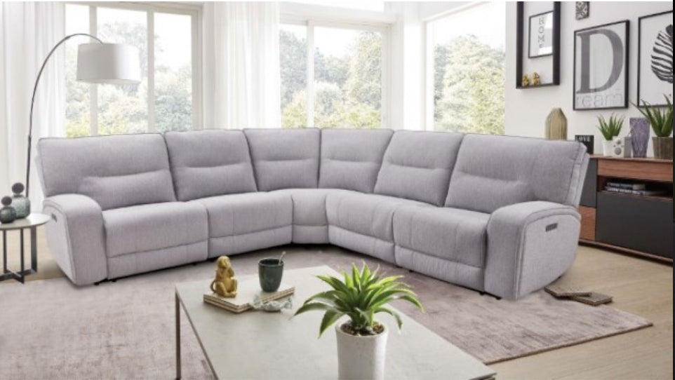 Large L-Shape Design Gray Power Sectional with a Drop-down Table / Cupholders & Wireless Charging